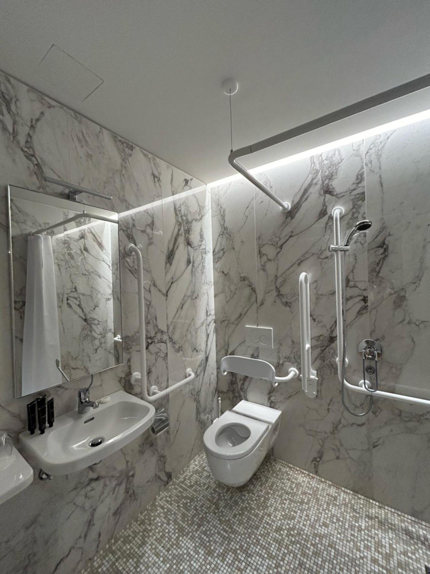 Smart Hotel Binario - Self Check-In Muralto Экстерьер фото